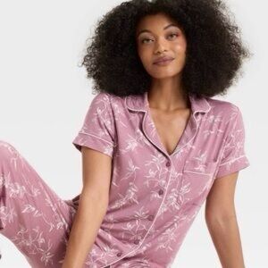 Women's Pink Floral Short-Sleeve Pajama Set